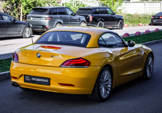 Подержанный автомобиль BMW Z4 Roadster 2011 года (5 фото)