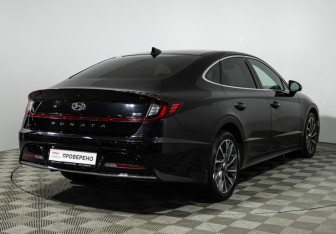Подержанный автомобиль Hyundai Sonata 2020 года (5 фото)