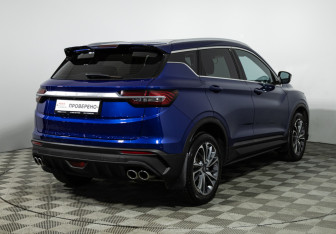 Подержанный автомобиль Geely Coolray 2022 года (5 фото)