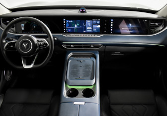 Подержанный автомобиль Voyah Free 2023 года (15 фото)