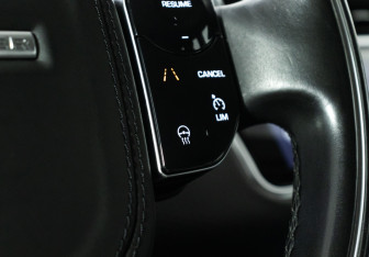 Подержанный автомобиль Land Rover Range Rover Evoque 2019 года (24 фото)