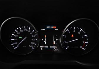 Подержанный автомобиль Land Rover Range Rover Evoque 2012 года (17 фото)