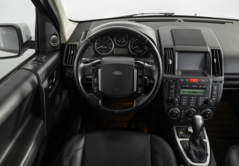 Подержанный автомобиль Land Rover Freelander 2012 года (11 фото)