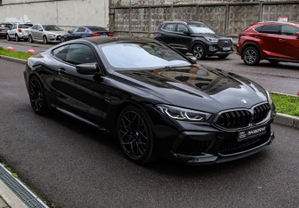 Подержанный автомобиль BMW M8 Coupe 2023 года (6 фото)