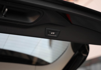 Подержанный автомобиль BMW X5 2019 года (37 фото)