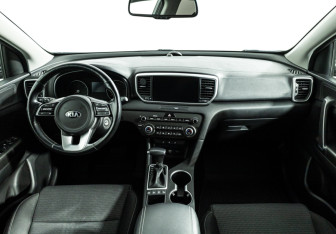 Подержанный автомобиль Kia Sportage 2021 года (13 фото)
