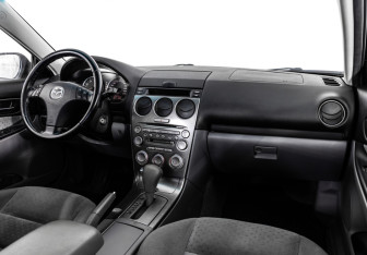 Подержанный автомобиль Mazda 6 Sedan 2005 года (9 фото)