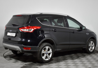 Подержанный автомобиль Ford Kuga 2014 года (5 фото)