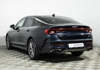 Подержанный автомобиль Kia K5 2022 года (7 фото)
