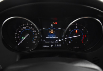 Подержанный автомобиль Jaguar F-Pace 2017 года (22 фото)