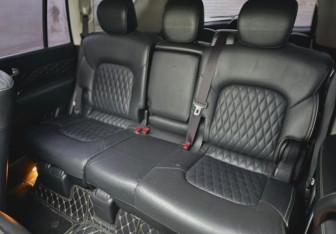 Подержанный автомобиль Infiniti QX80 2019 года (13 фото)