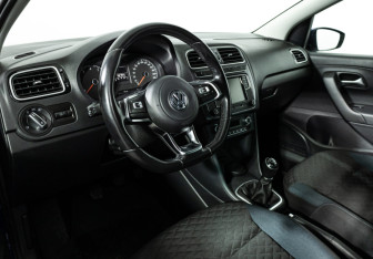Подержанный автомобиль Volkswagen Polo Sedan 2019 года (11 фото)