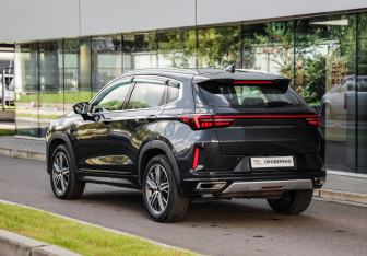 Подержанный автомобиль Exeed LX 2022 года (8 фото)