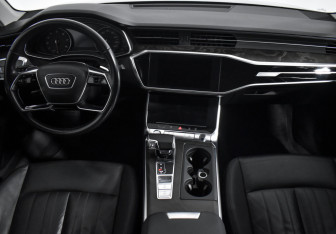 Подержанный автомобиль Audi A6 Sedan 2020 года (14 фото)