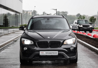 Подержанный автомобиль BMW X1 2013 года (4 фото)