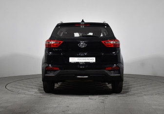 Подержанный автомобиль Hyundai Creta 2018 года (6 фото)