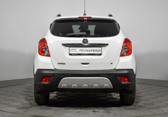 Подержанный автомобиль Opel Mokka 2013 года (6 фото)