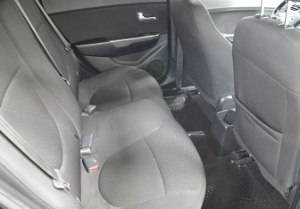 Подержанный автомобиль Kia Rio Sedan 2014 года (13 фото)