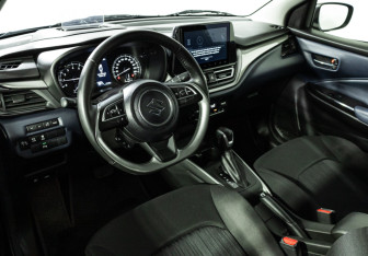 Подержанный автомобиль Suzuki Baleno Hatchback 2023 года (11 фото)