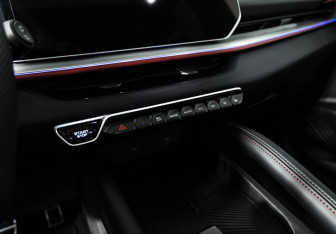 Подержанный автомобиль Geely Coolray 2023 года (21 фото)