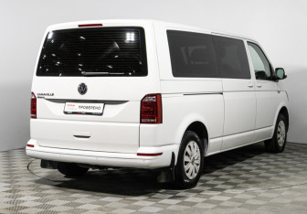 Подержанный автомобиль Volkswagen Caravelle 2019 года (5 фото)