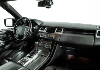 Подержанный автомобиль Land Rover Range Rover Sport 2012 года (9 фото)