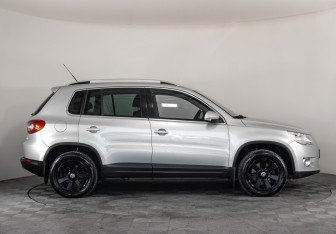 Подержанный автомобиль Volkswagen Tiguan 2010 года (4 фото)