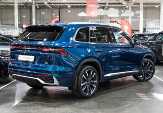 Подержанный автомобиль Geely Monjaro 2023 года (7 фото)