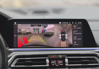 Подержанный автомобиль BMW X6 2020 года (21 фото)