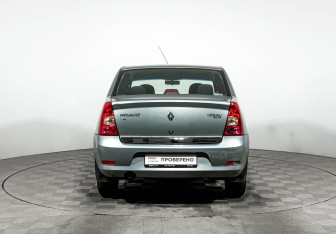Подержанный автомобиль Renault Logan Sedan 2011 года (6 фото)