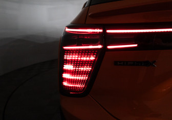 Подержанный автомобиль HiPhi X 2022 года (38 фото)