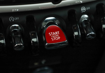 Подержанный автомобиль MINI Countryman 2018 года (23 фото)