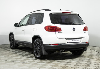 Подержанный автомобиль Volkswagen Tiguan 2013 года (7 фото)