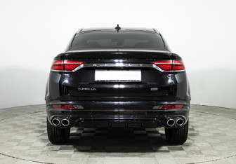 Подержанный автомобиль Geely Tugella 2023 года (6 фото)