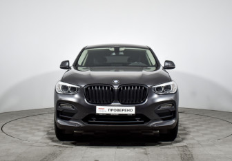 Подержанный автомобиль BMW X4 2019 года (2 фото)