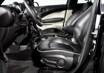 Подержанный автомобиль MINI Countryman 2014 года (10 фото)