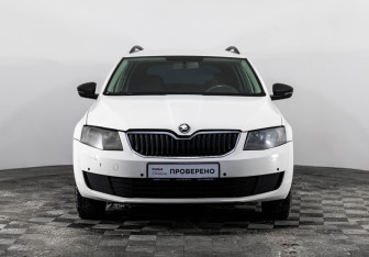 Подержанный автомобиль Skoda Octavia Wagon 2014 года (2 фото)