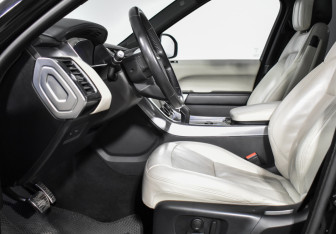 Подержанный автомобиль Land Rover Range Rover Sport 2019 года (10 фото)