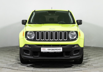 Подержанный автомобиль Jeep Renegade 2018 года (2 фото)