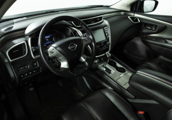 Подержанный автомобиль Nissan Murano Suv 2018 года (11 фото)