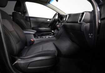 Подержанный автомобиль Kia Sportage 2020 года (23 фото)