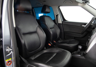 Подержанный автомобиль Skoda Yeti 2012 года (12 фото)
