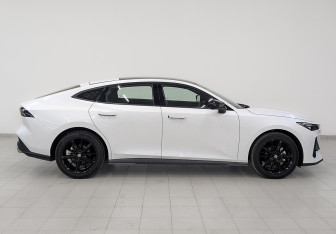 Новый Changan UNI-V 2024 (4 фото)