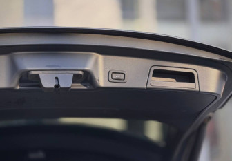 Подержанный автомобиль Land Rover Range Rover Evoque 2019 года (25 фото)