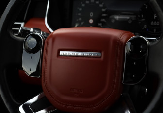 Подержанный автомобиль Land Rover Range Rover 2019 года (13 фото)