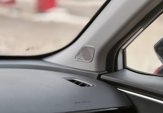 Подержанный автомобиль Omoda C5 2023 года (15 фото)