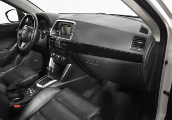 Подержанный автомобиль Mazda CX-5 2012 года (12 фото)