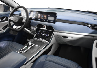 Подержанный автомобиль Exeed TXL 2022 года (8 фото)