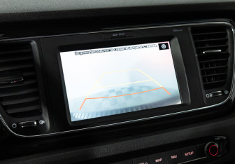 Подержанный автомобиль Kia Carnival 2019 года (16 фото)