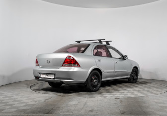 Подержанный автомобиль Nissan Almera Classic 2007 года (5 фото)
